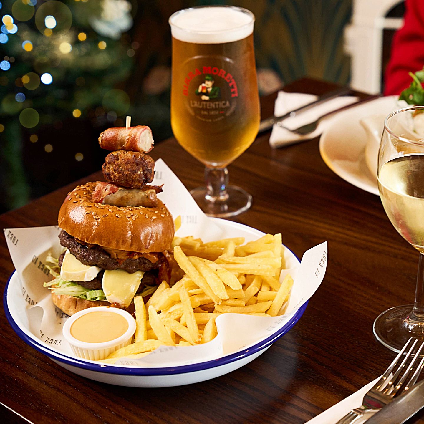 Festive Lunch & Dinner at The Waterloo Cross in Cullompton